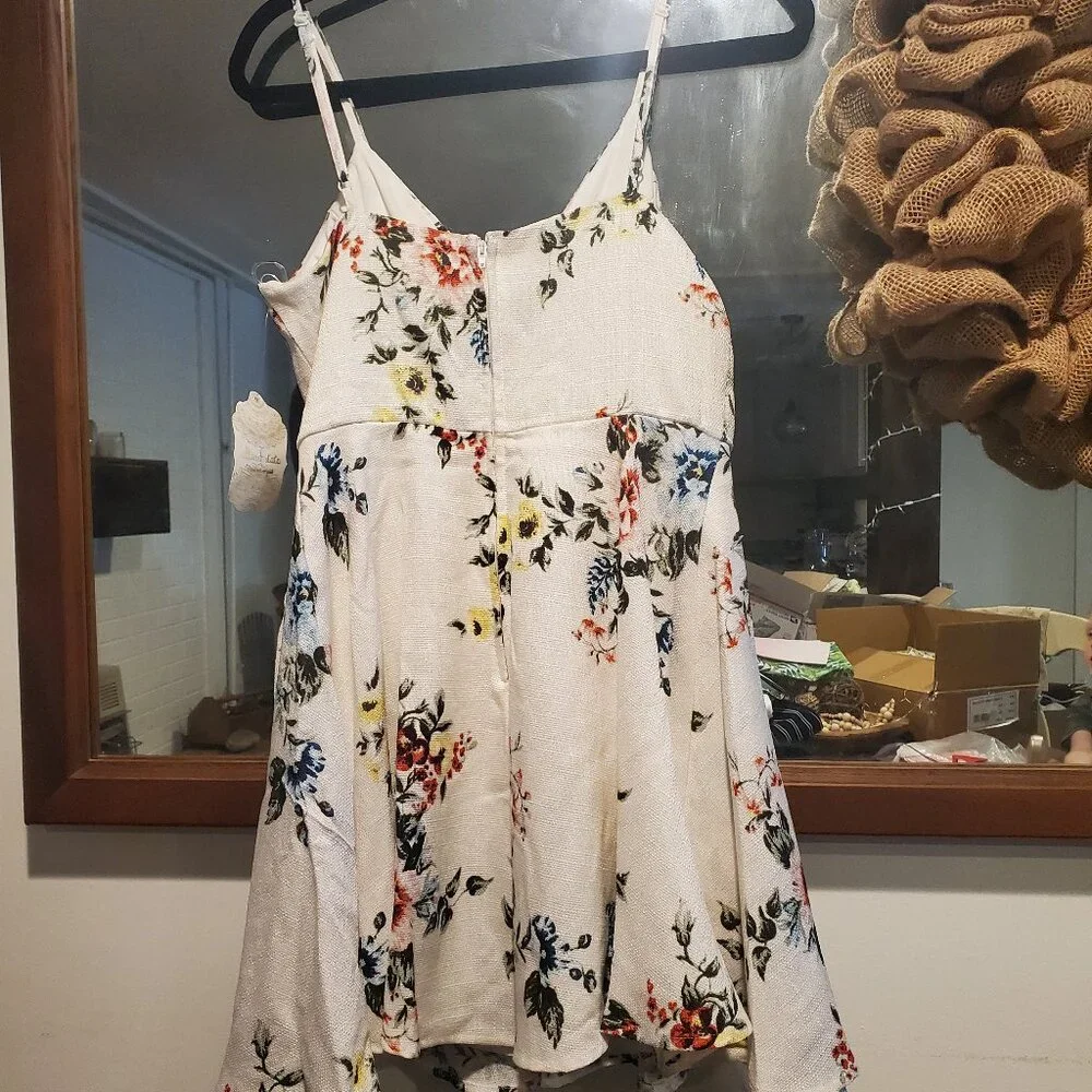 Altar'd State Spaghetti Strap Floral Dress Size Large NWT - Picture 5 of 5